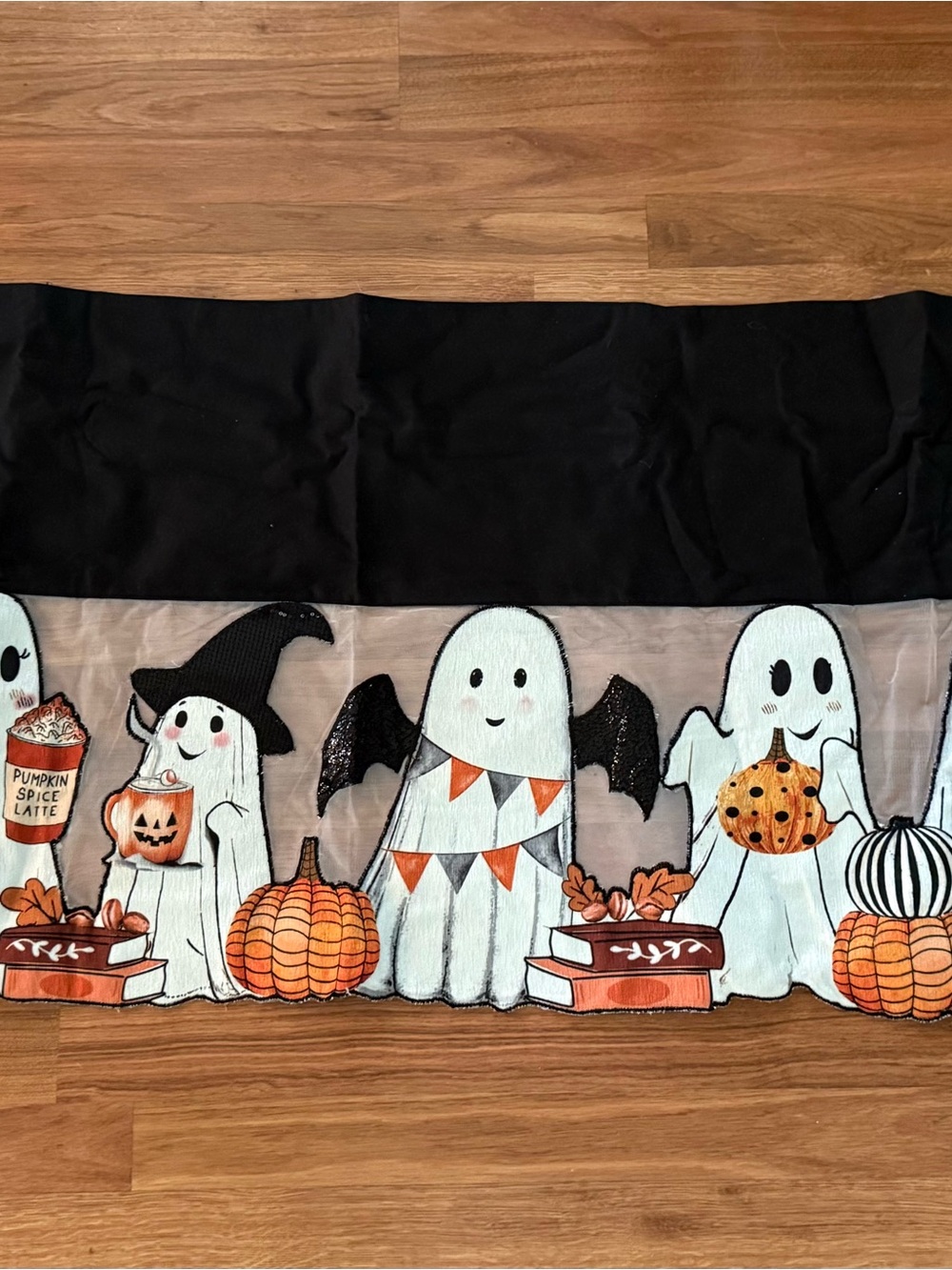 Halloween Decorative Ghost & Pumpkin Mantle Scarf